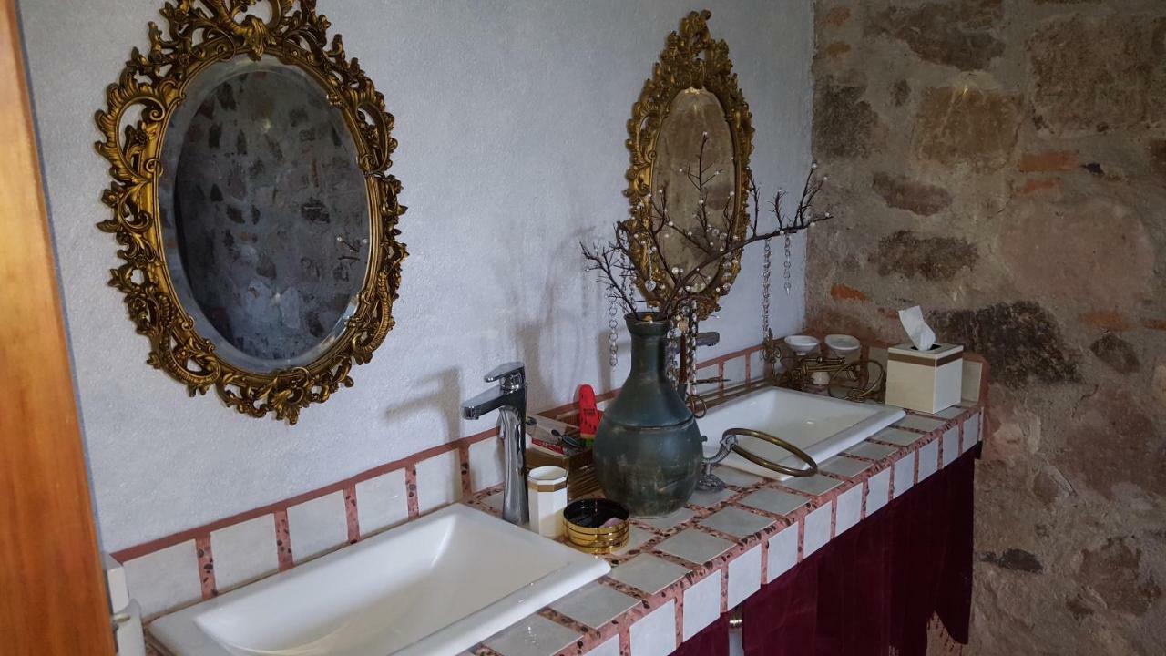 La Casona Azul Bed N Breakfast Santa Rosa de Jauregui المظهر الخارجي الصورة