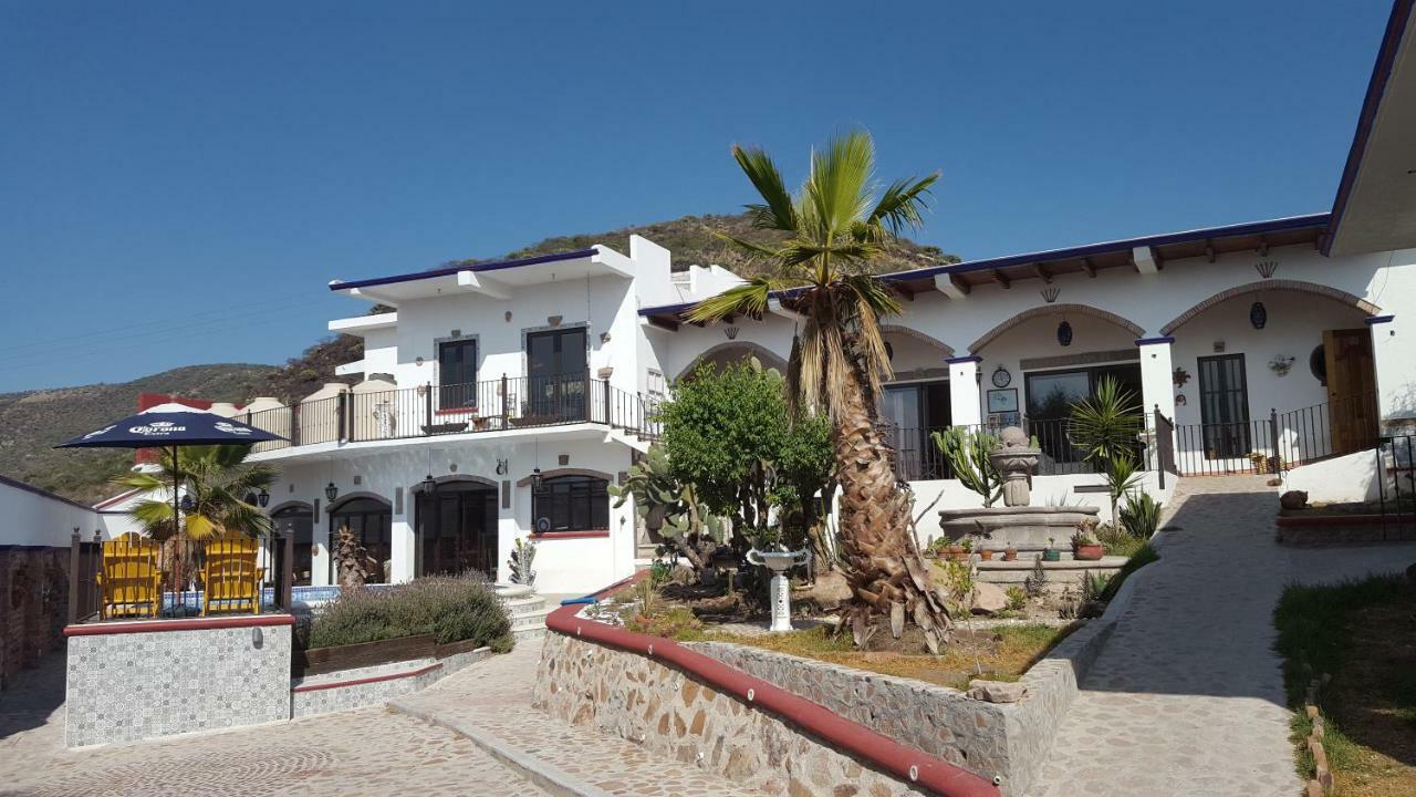 La Casona Azul Bed N Breakfast Santa Rosa de Jauregui المظهر الخارجي الصورة