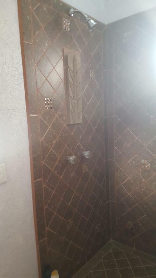 La Casona Azul Bed N Breakfast Santa Rosa de Jauregui المظهر الخارجي الصورة
