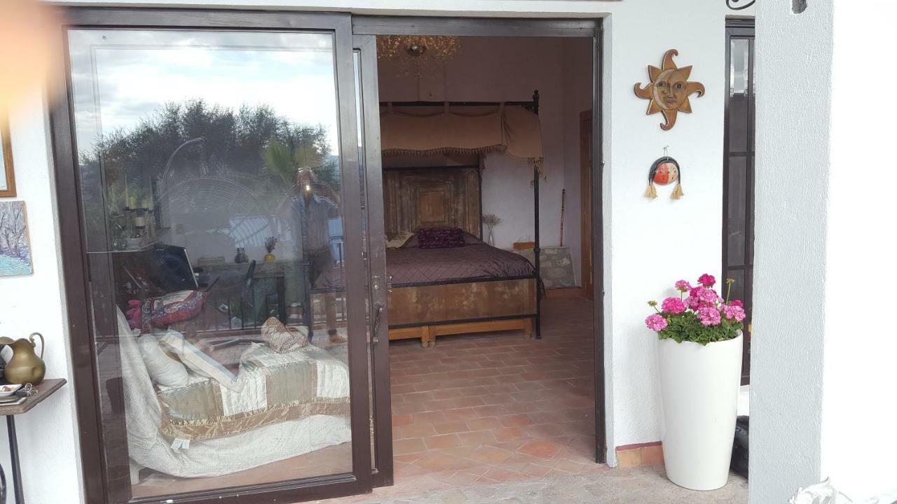 La Casona Azul Bed N Breakfast Santa Rosa de Jauregui المظهر الخارجي الصورة