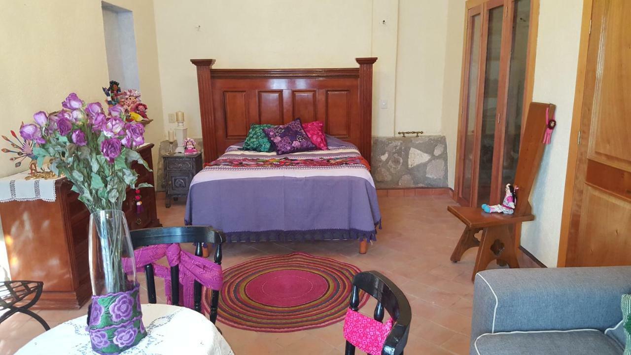 La Casona Azul Bed N Breakfast Santa Rosa de Jauregui المظهر الخارجي الصورة