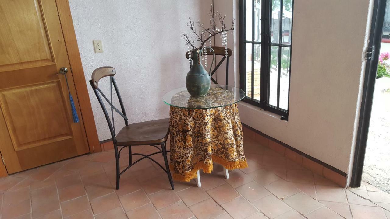 La Casona Azul Bed N Breakfast Santa Rosa de Jauregui المظهر الخارجي الصورة