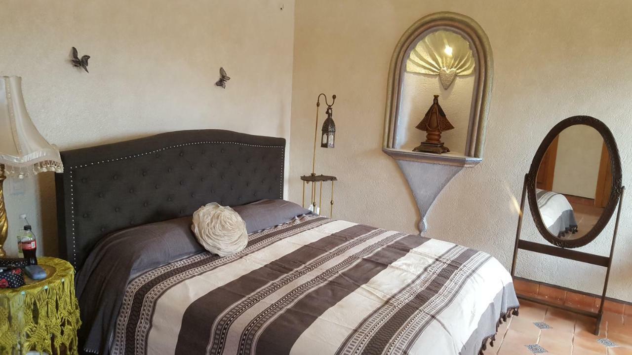 La Casona Azul Bed N Breakfast Santa Rosa de Jauregui المظهر الخارجي الصورة